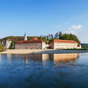 Herberg Gaestehaus St. Georg - Weltenburger Klosterbetriebe Gmbh Kelheim