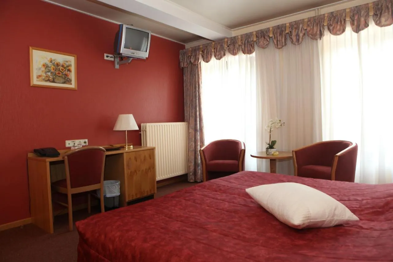 Hotel Op Der Bleech Larochette