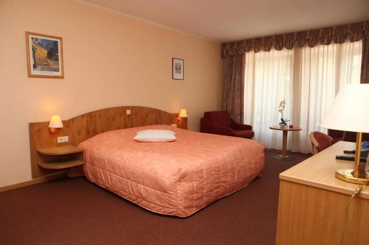 Hotel Op Der Bleech Larochette